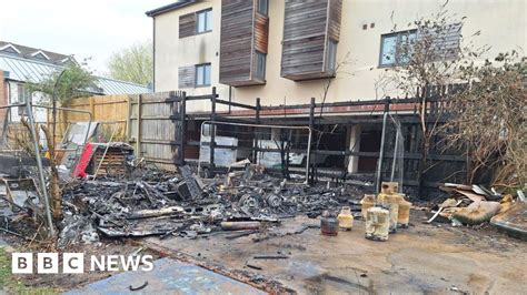 Caravan dweller's threat to have Morley residents killed.